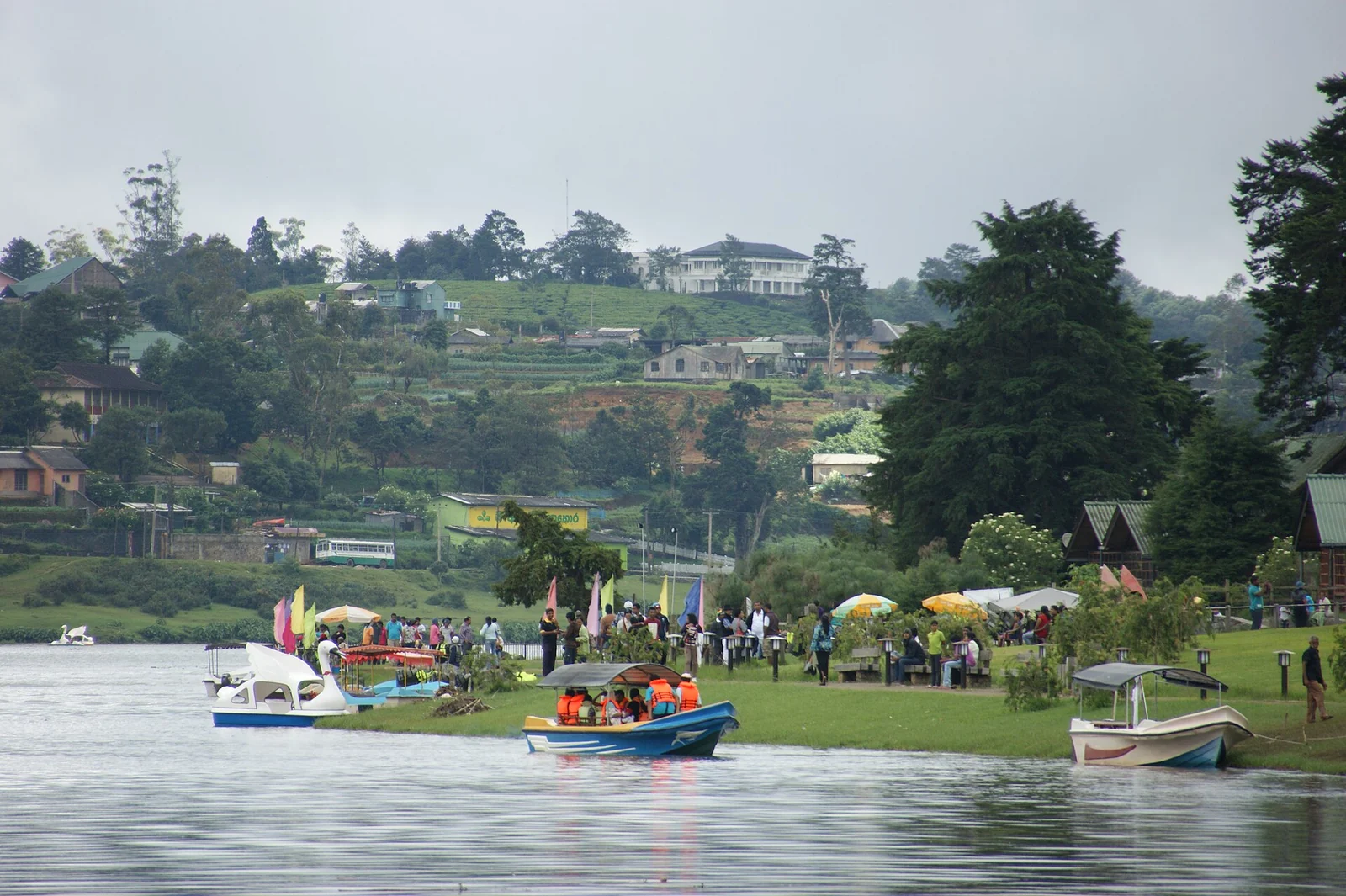 The shore and waters of Lake Gregory in Nuwara Eliya, Sri Lanka.